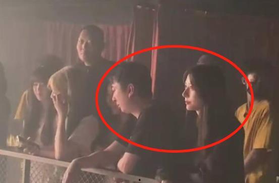 西藏男网红吃瓜事件真相,真相与反思